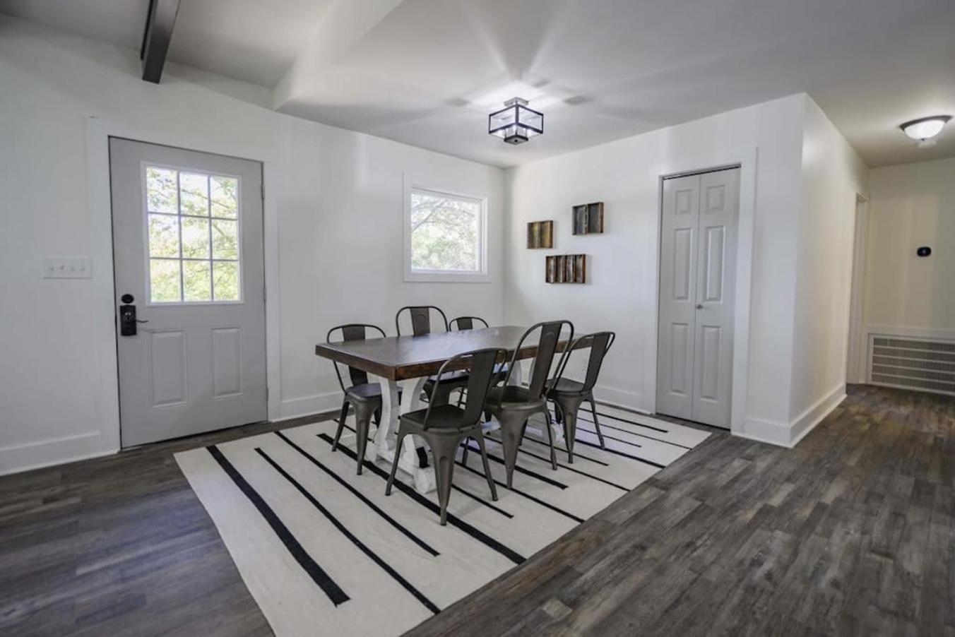 Gorgeous Renovated Home With Large & Private Lot Winchester Exterior photo