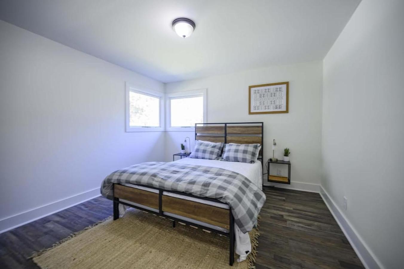 Gorgeous Renovated Home With Large & Private Lot Winchester Exterior photo